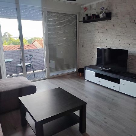 Apartman Levi Pula Exterior foto