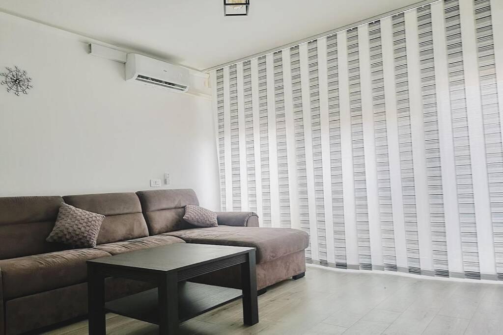 Apartman Levi Pula Exterior foto