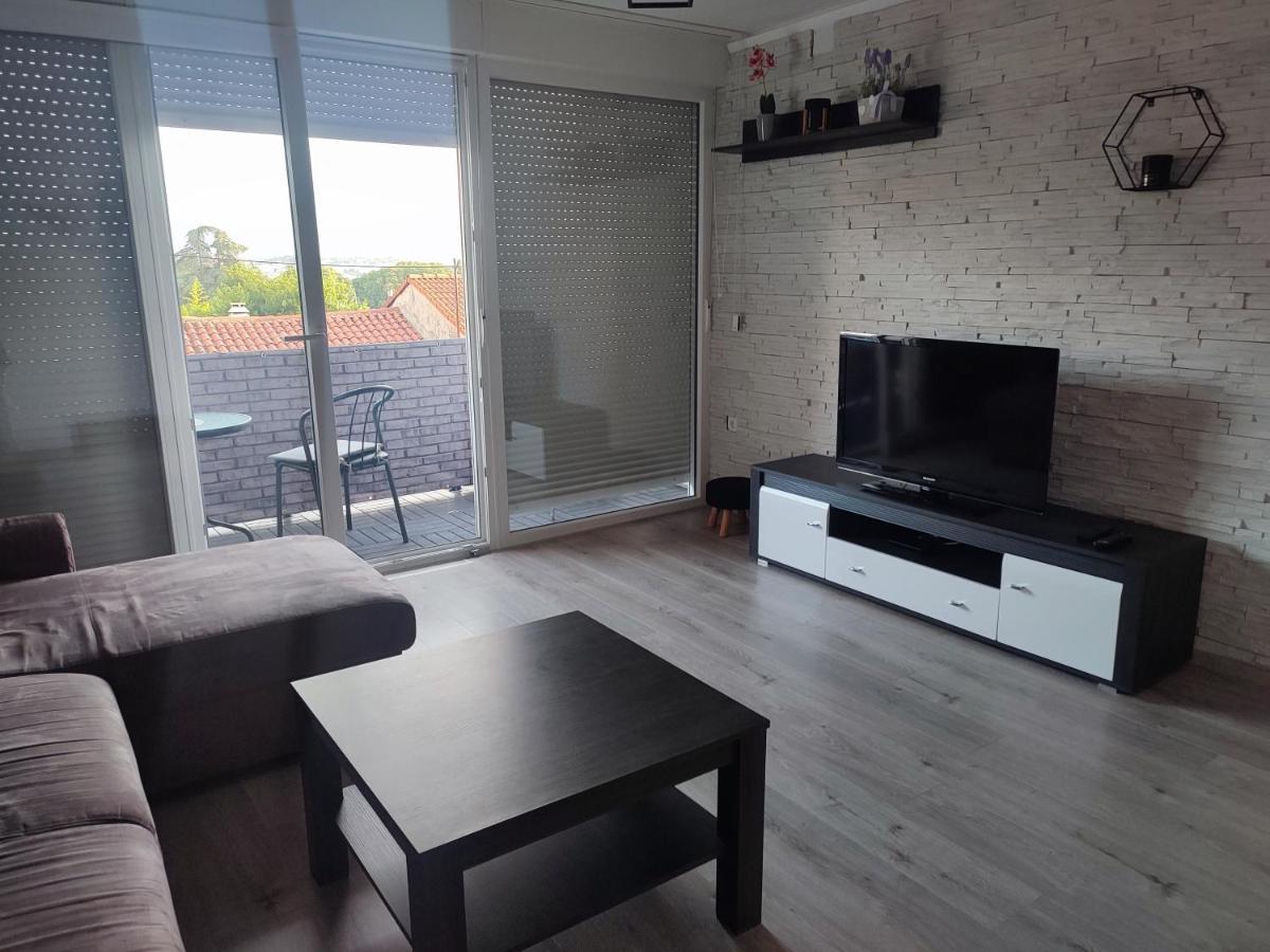 Apartman Levi Pula Exterior foto